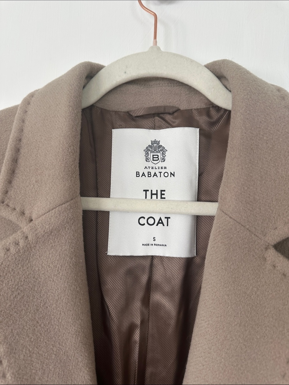 Aritzia Babaton Stedman Coat in Dovetail Taupe, Size Small! 🤎 - Picture 9 of 9